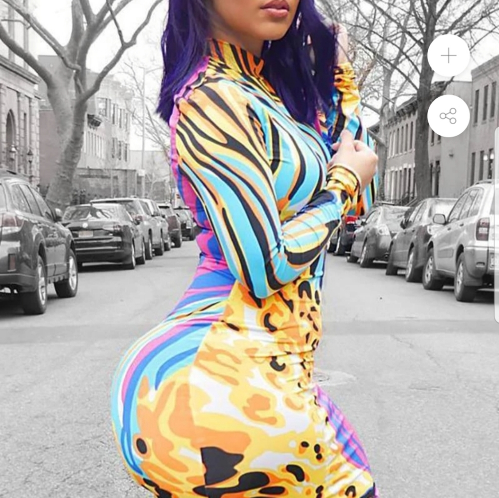 Dress - Picture 2 of 5